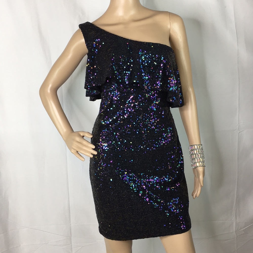 SOLD!! ♥️🌟NEW!! Size 9/10 Jrs | B. Darlin Sequins Dress